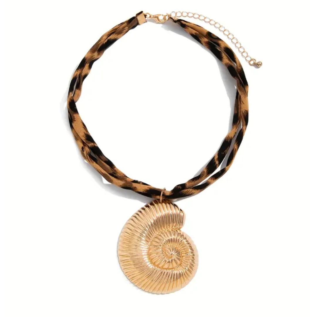 Collier Leopard Coquille